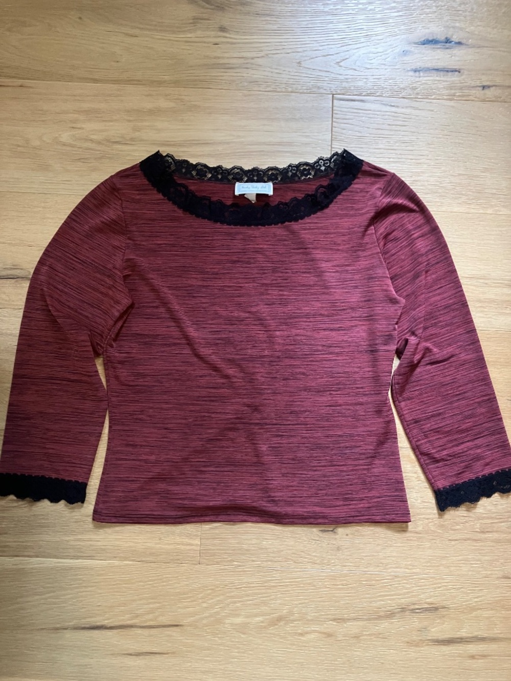 Hanky Panky Heathered Burgundy Red Lace Trim Scoop Neck Top